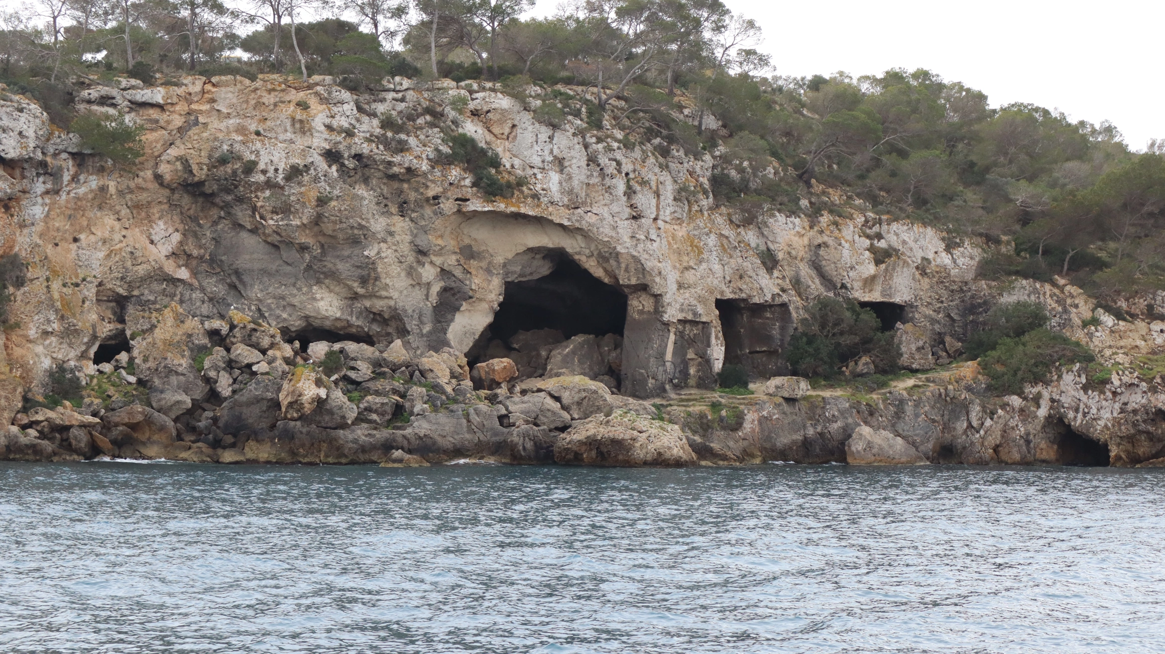 Boat charter with private DJ, private DJ chartering, private DJ boat charter