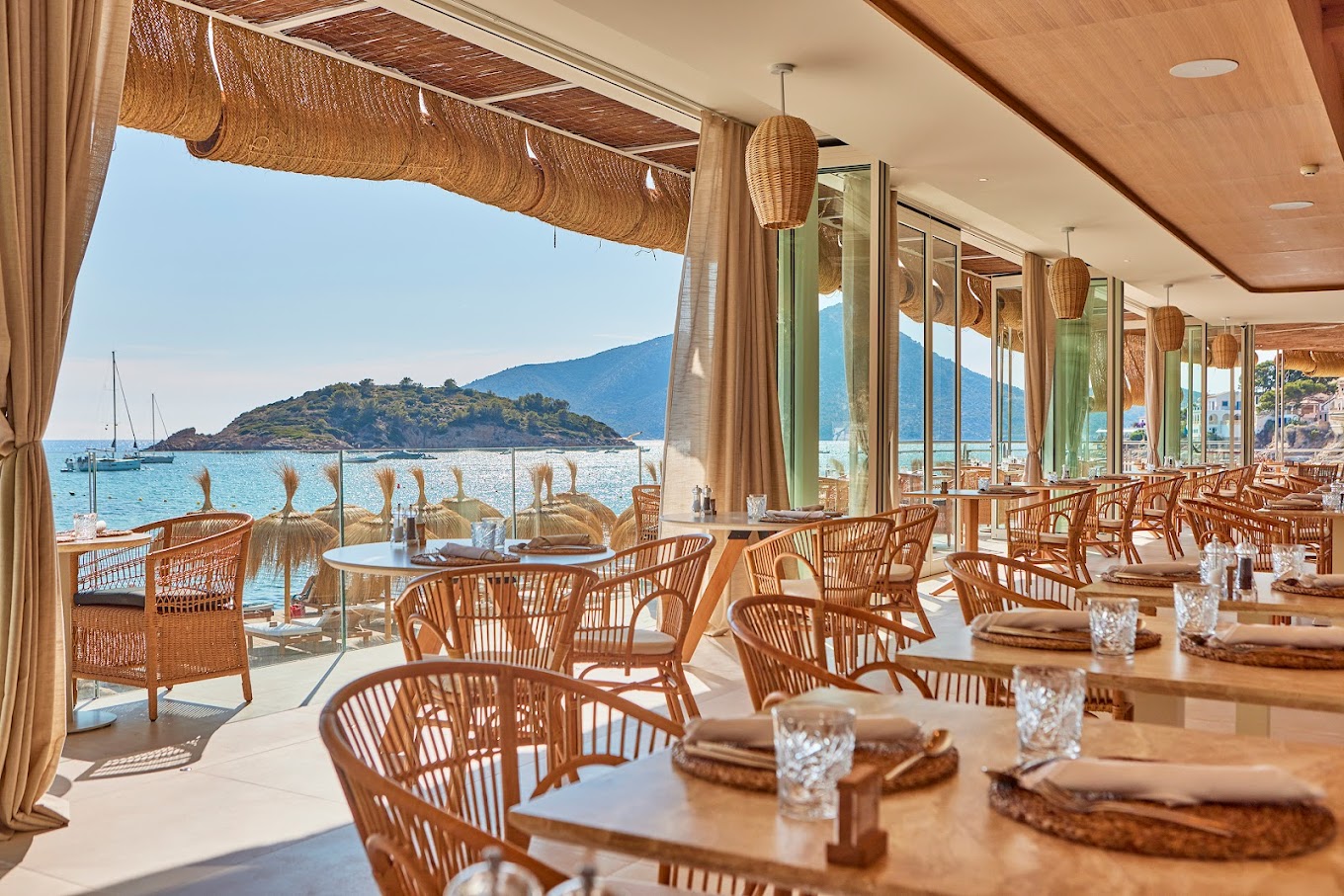 Beach club boat charter from Portals - Aqua Beach Club Chairs Beach club boat charter from portals