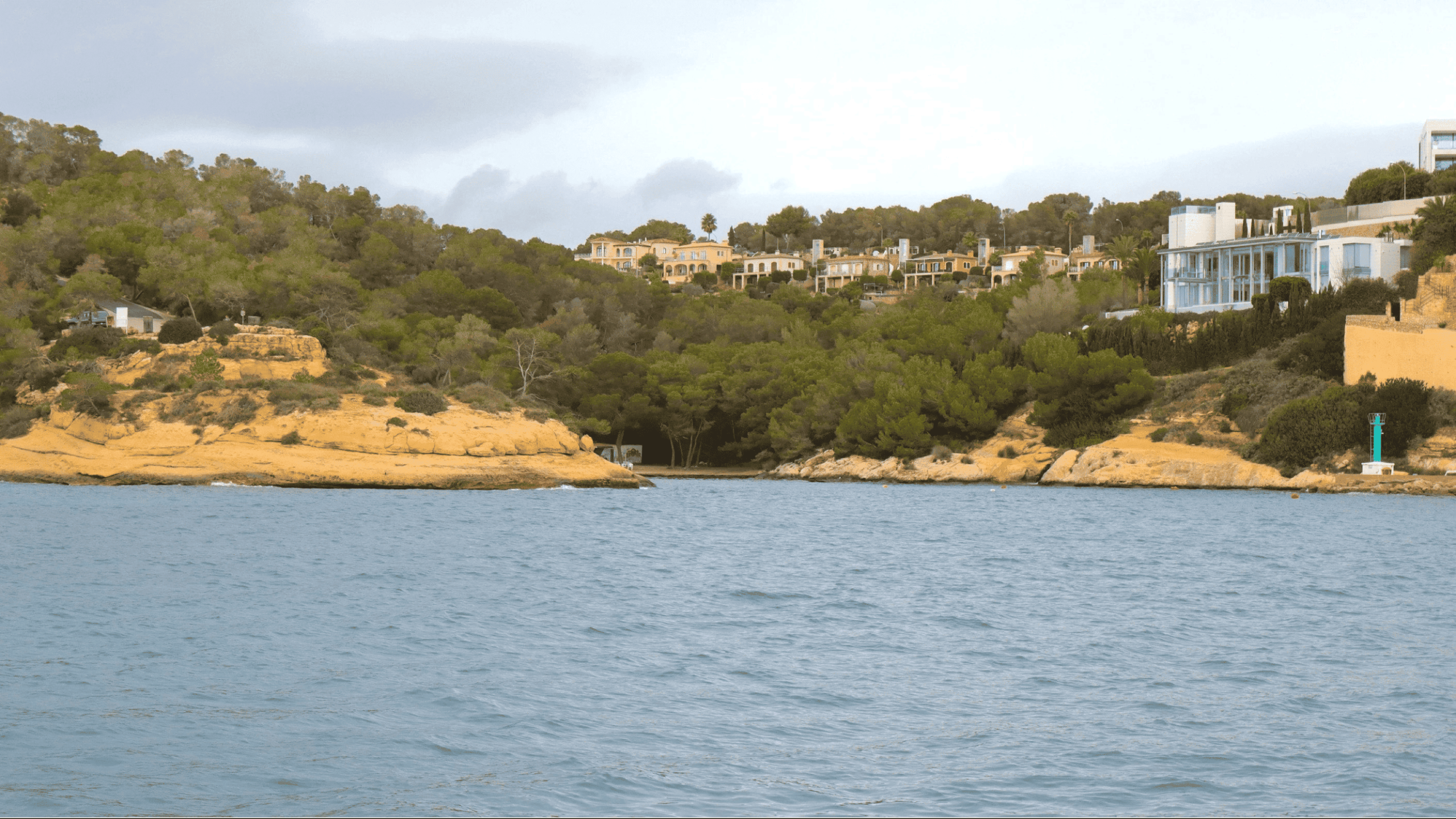 famous writers in Mallorca, Mallorca heritage boat trip, cultural boat charter, Portals Nous boat charter, boat charter in Mallorca,