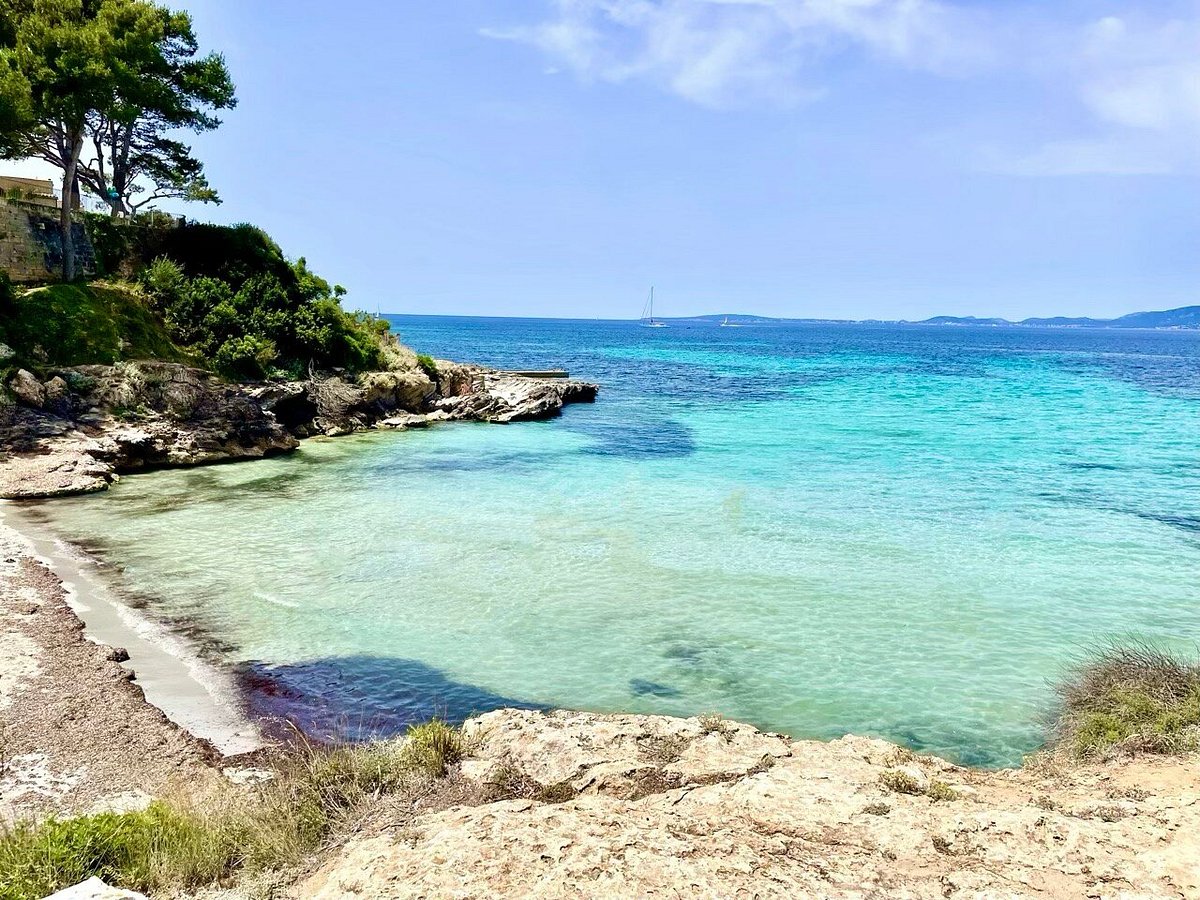 Snorkelling boat trip in Mallorca, Mallorca snorkelling, Mallorca coastline swimming, boat charter in Mallorca, South Mallorca boat charter,