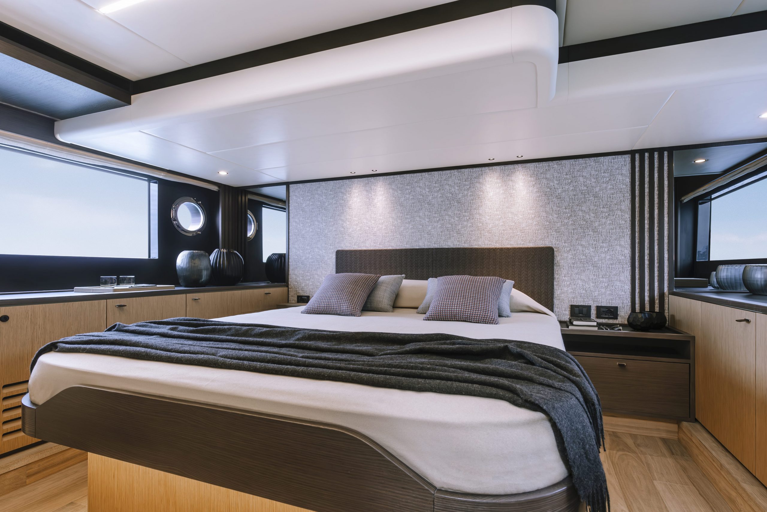 Absolute boat charter, Mallorca absolute yacht charter, charter of absolute boat, best boats to charter in mallorca, boat charter from Portals Nous,