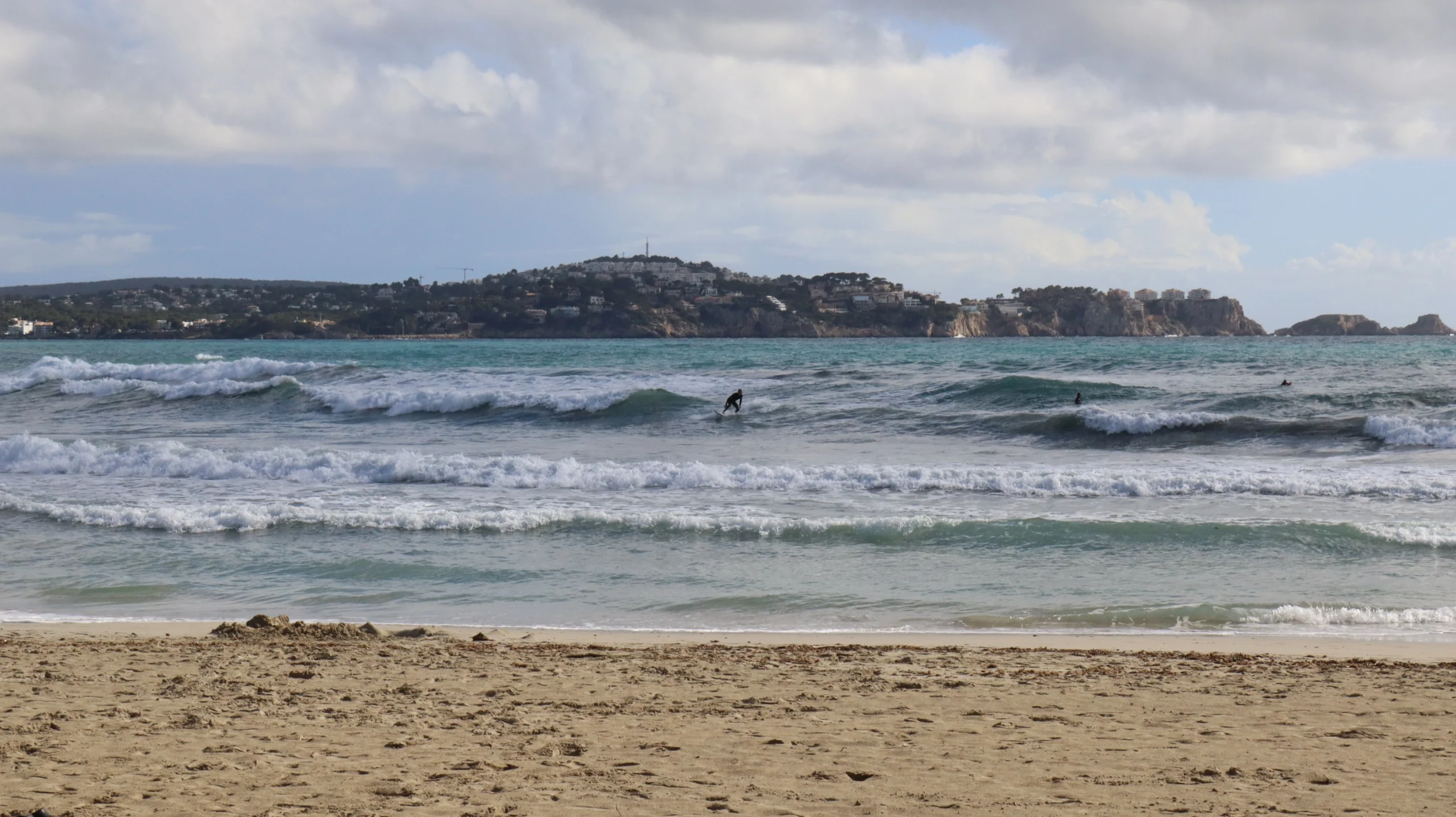 boat charter to Santa Ponca, yacht hire to Santa Ponca, Santa Ponca yacht charter, boat trip to Santa Ponca, boat charter from portals nous,