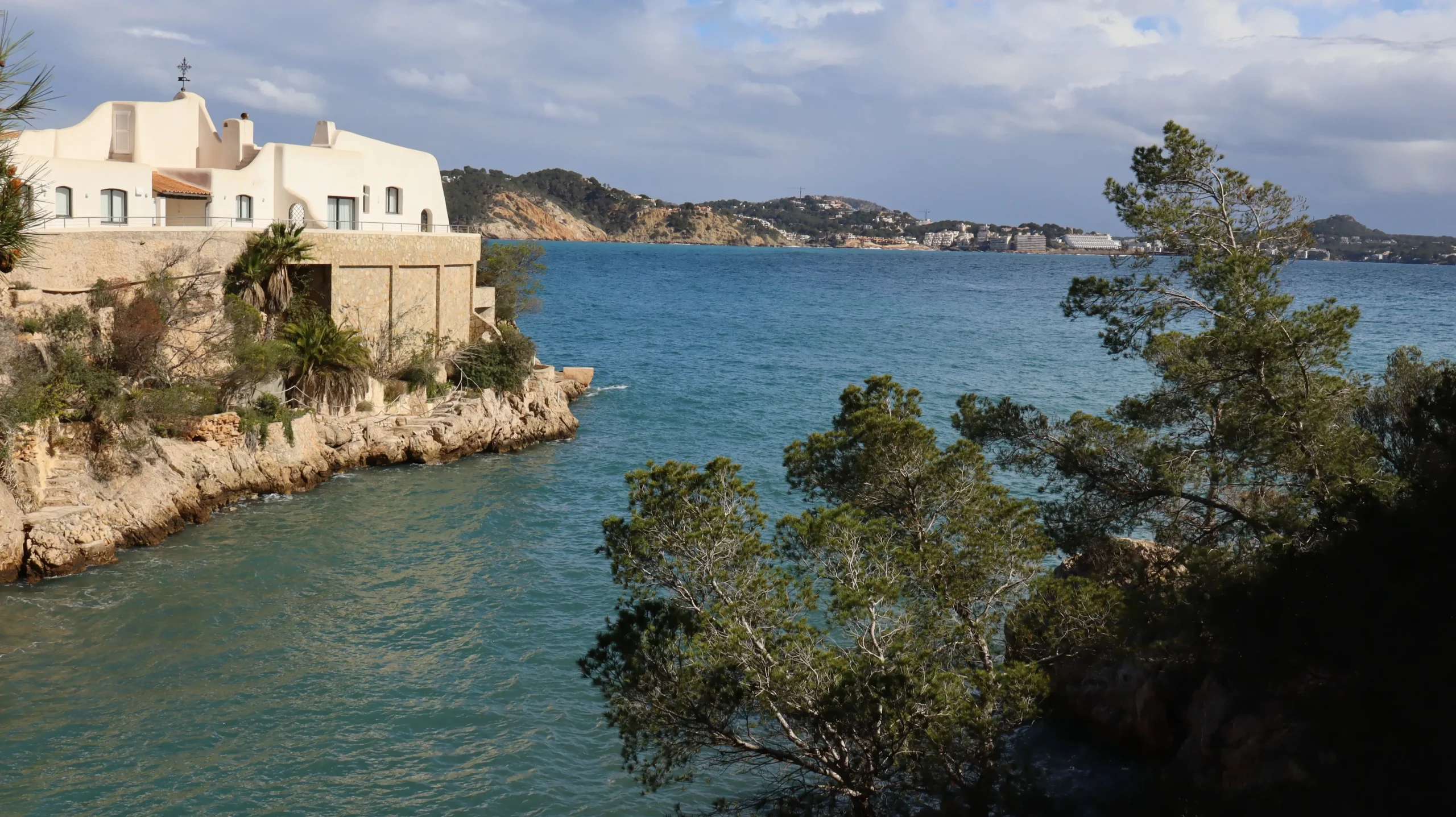 Romantic mallorca boat charter, couples mallorca boat charter, couples boat charter in mallorca, boat charter from portals nous, south mallorca boat charter,